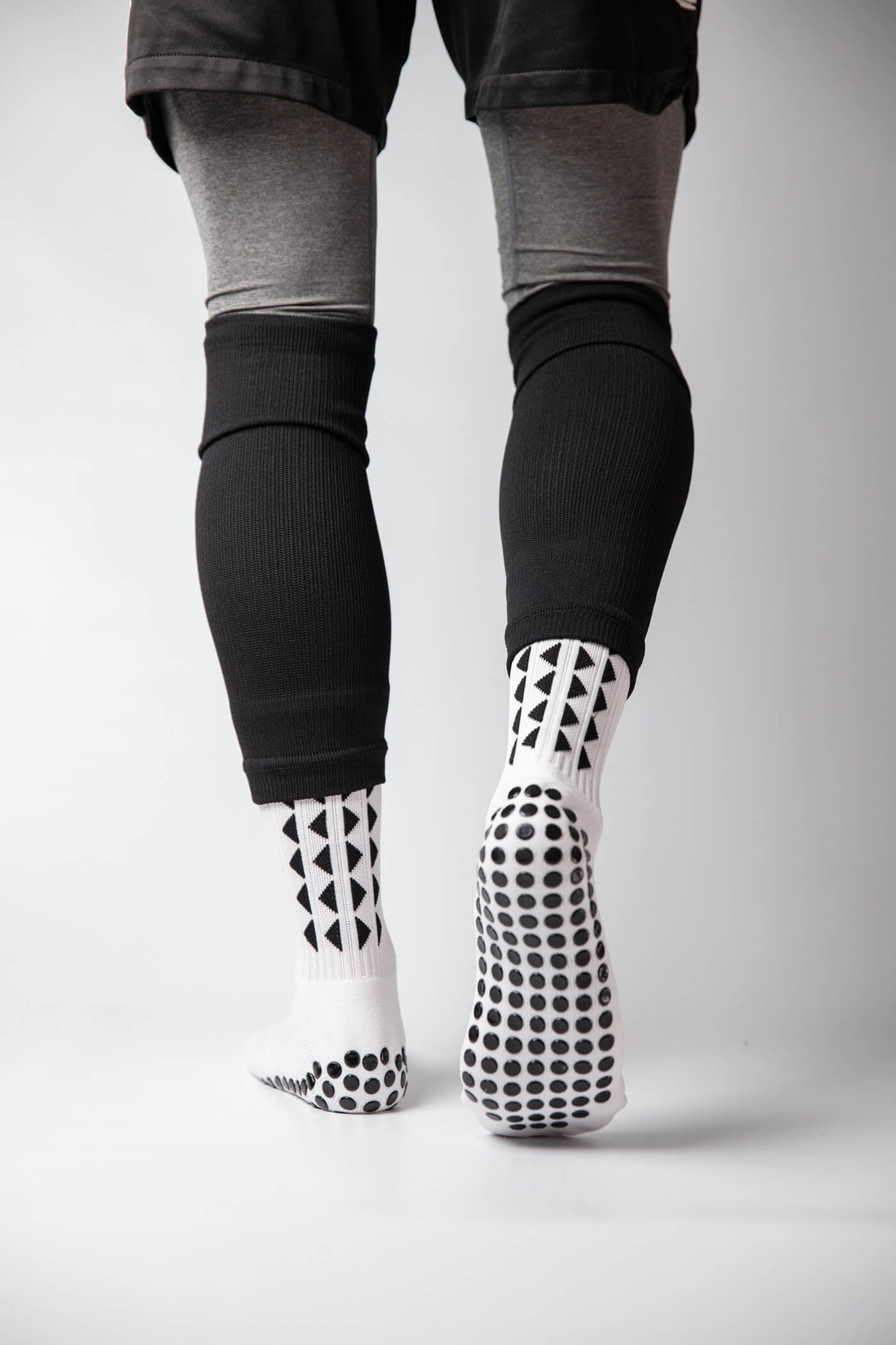 Gain The Edge Grip Socks Men And Women Adult Geometric Fruit Banana Socks  Street Socks Astronaut Socks Wicking Breathable Grip Socks Sale Clearance  Necessary For Sleep : : Fashion